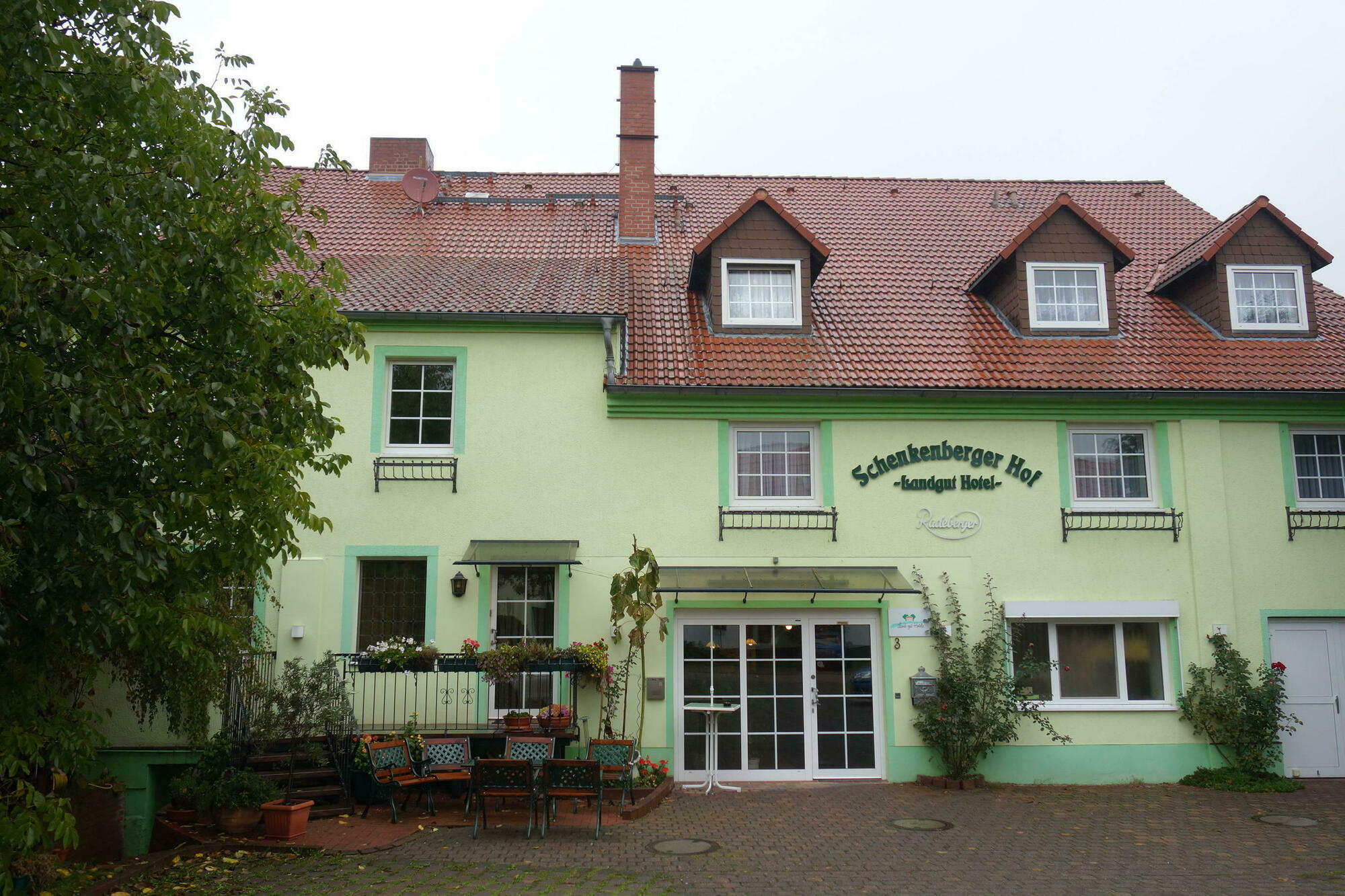 Hotel Bad Schmiedeberger Hof Exterior foto